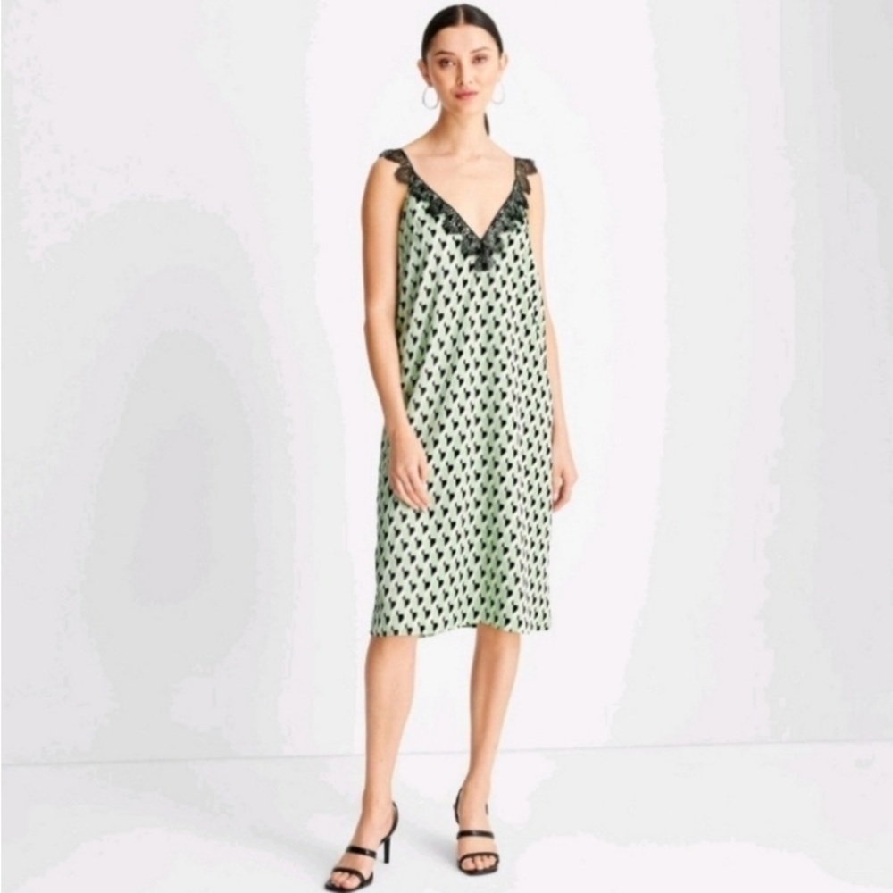 Women's
Lace Trim Slip Dress Future
Collective nwt